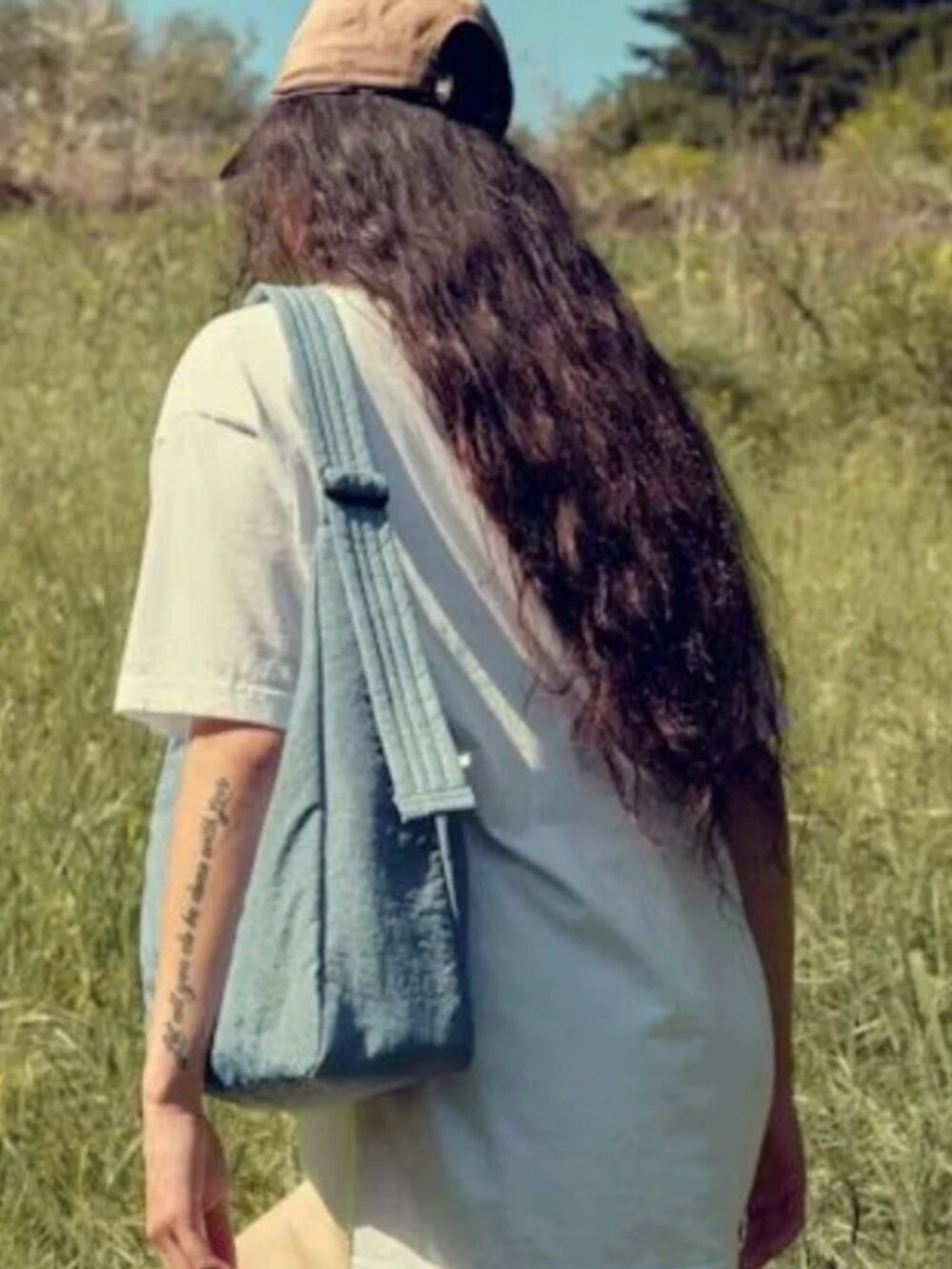 Brand new Baggu shoulder bag in Digital denim - Picture 3 of 3